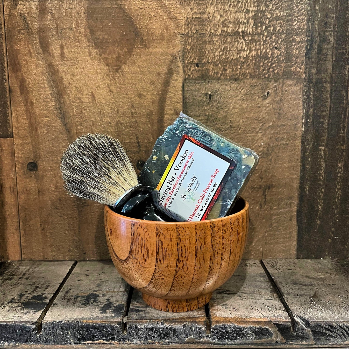 Men’s Shaving Set – Badger Brush, Shave Soap & Wooden Bowl (Datewood)