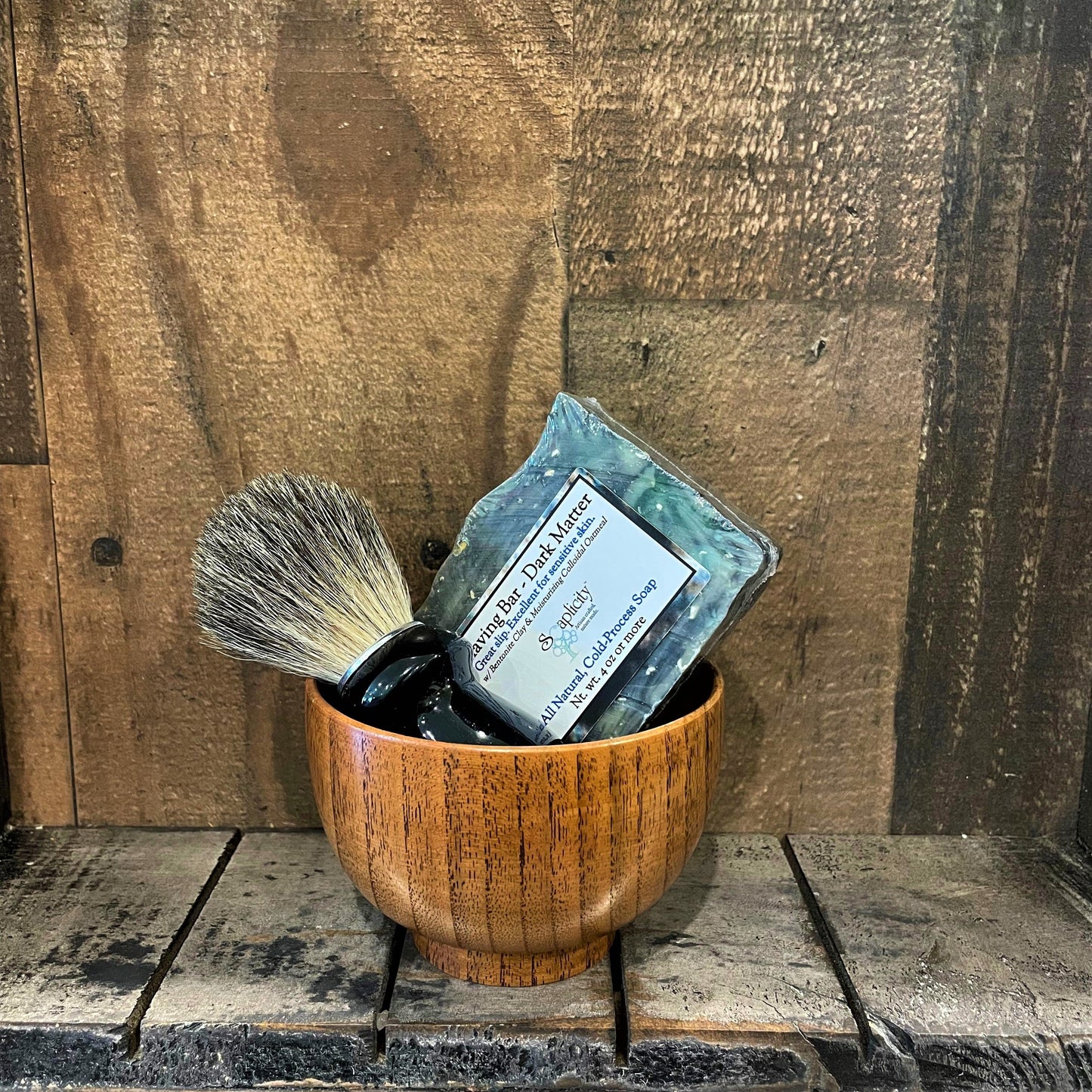 Men’s Shaving Set – Badger Brush, Shave Soap & Wooden Bowl (Datewood)