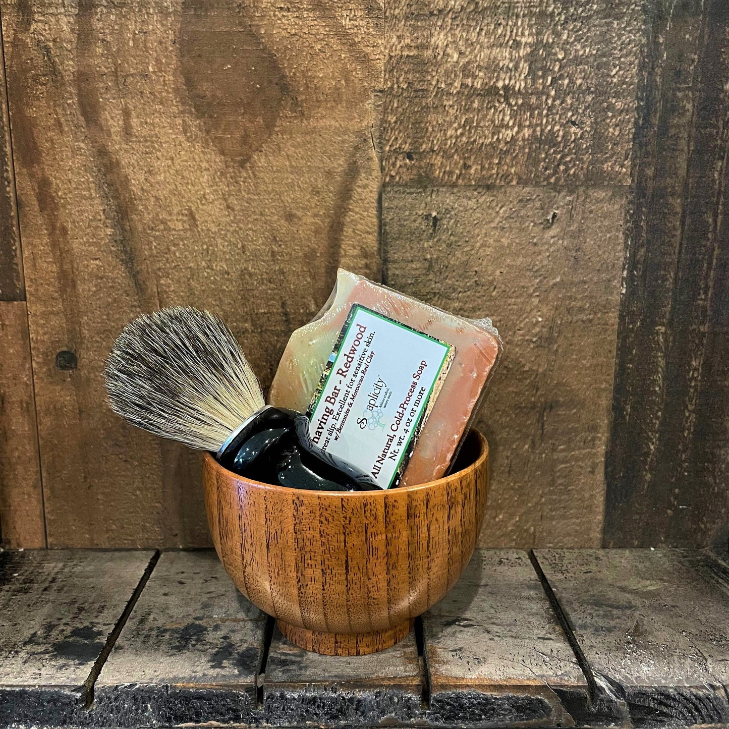 Men’s Shaving Set – Badger Brush, Shave Soap & Wooden Bowl (Datewood)